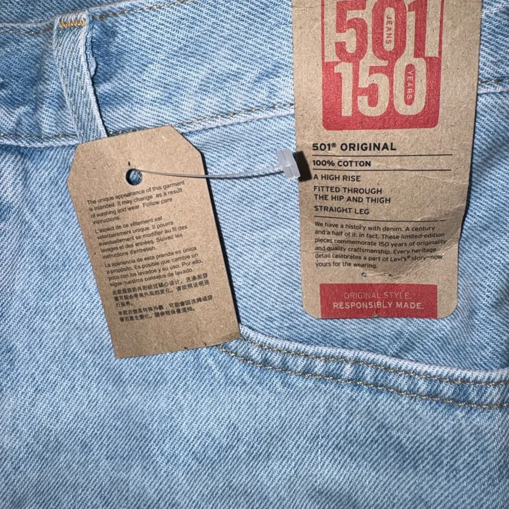 Levis questions leave